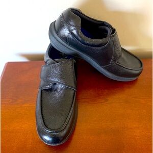 Men’s Nunn Bush Black Loafer, size 13W